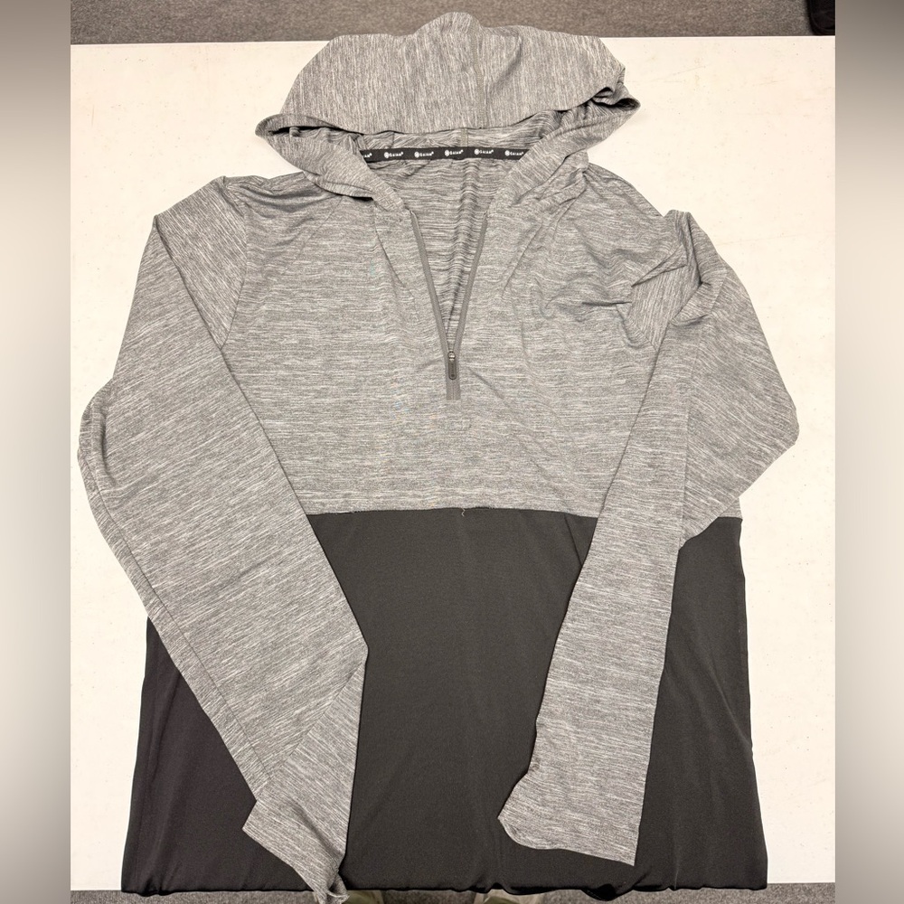 GAIAM Heathered Gray Pullover